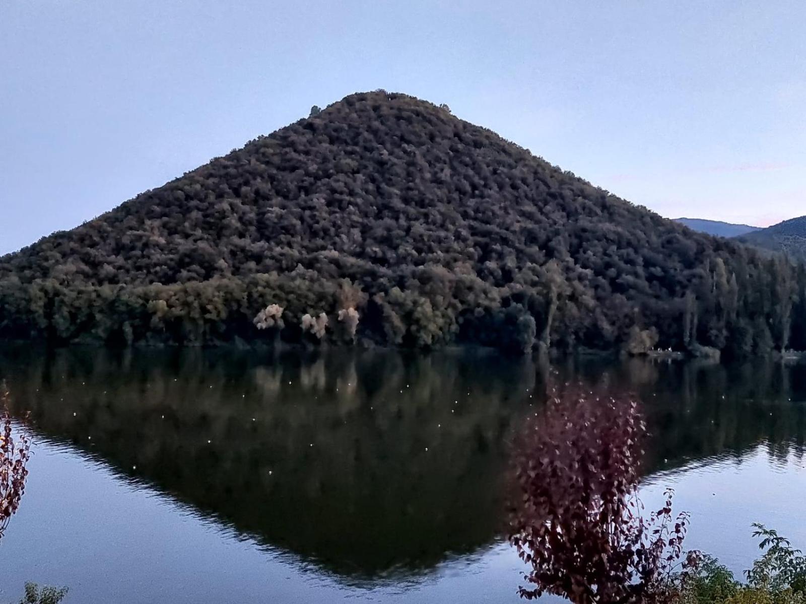 Le Finestre Sul Lago เปียดิลูโก ภายนอก รูปภาพ
