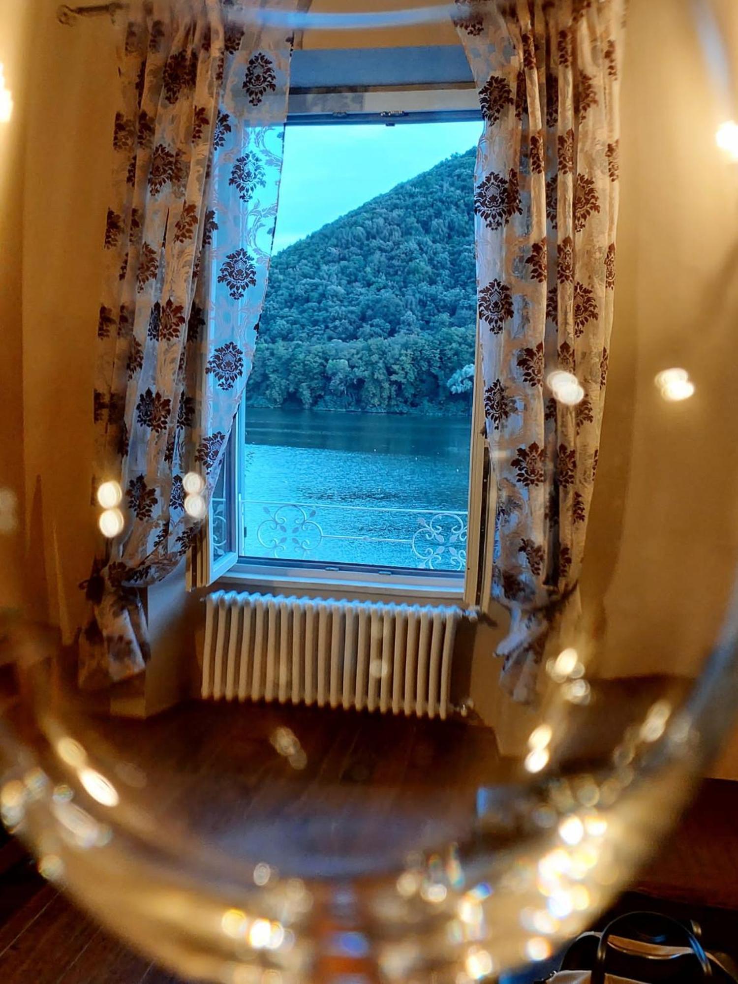 Le Finestre Sul Lago เปียดิลูโก ภายนอก รูปภาพ